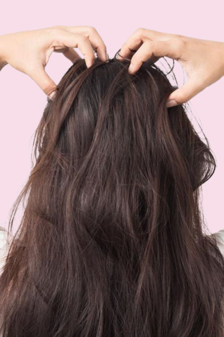 Cheveux Gras : Causes, Prévention et Solutions pour une Chevelure Fraîche et Équilibrée